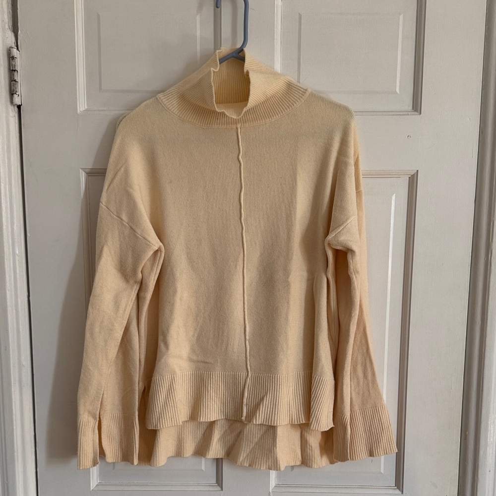 Cream Women's Turtleneck